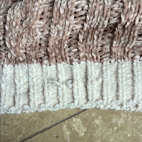 Windsor Women's Colorblock Sweater - Picture 7 of 7